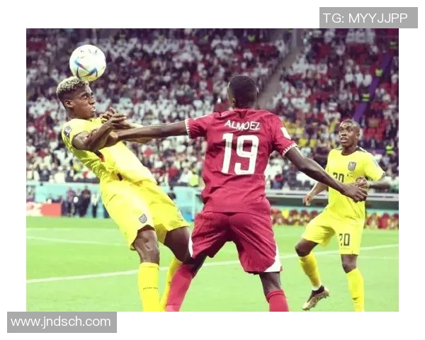 2023年足球明星出场盛况回顾与精彩瞬间盘点