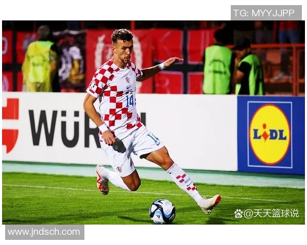 克罗地亚足球明星在巴萨的辉煌历程与未来展望